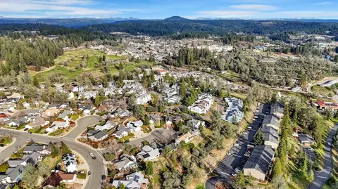 View/Area - 111 Stanford Ct, Grass Valley, CA 95945 photo 5 of 9