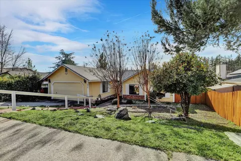 Exterior - 111 Stanford Ct, Grass Valley, CA 95945 photo 7 of 31