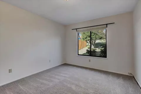 Bedroom - 111 Stanford Ct, Grass Valley, CA 95945 photo 12 of 15