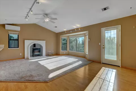 Living - 111 Stanford Ct, Grass Valley, CA 95945 photo 3 of 10