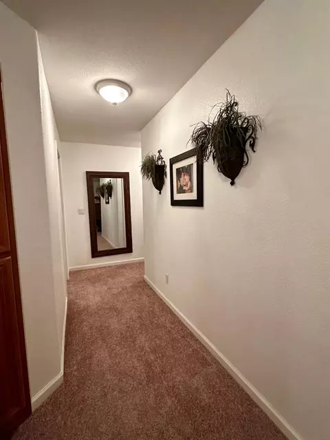 Entry Way - 1914 Remembrance Ln, Tracy, CA 95377 photo 4 of 5