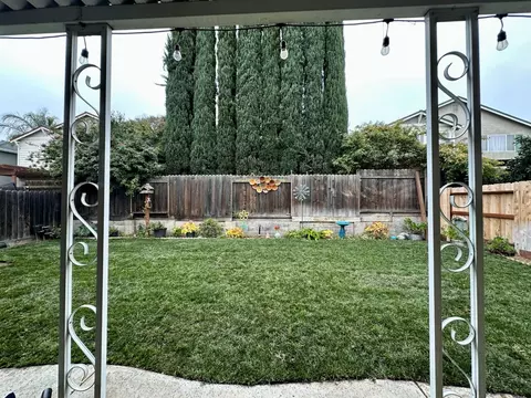 Exterior - 1914 Remembrance Ln, Tracy, CA 95377 photo 2 of 3
