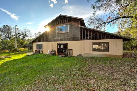 Exterior - 1800 Silverado Dr, Placerville, CA 95667 photo 7 of 12