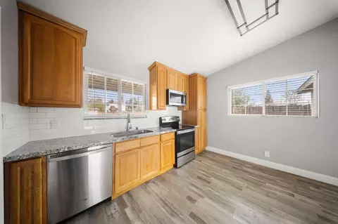 Kitchen - 1500 Thorsen, Modesto, CA 95355 photo 1 of 2