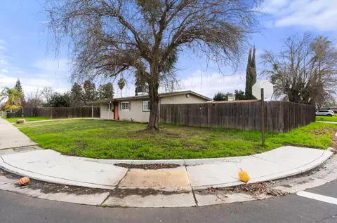 Exterior - 1500 Thorsen, Modesto, CA 95355 photo 8 of 8