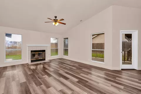 2408 Beatrice Ln, Modesto, CA 95355 photo 5
