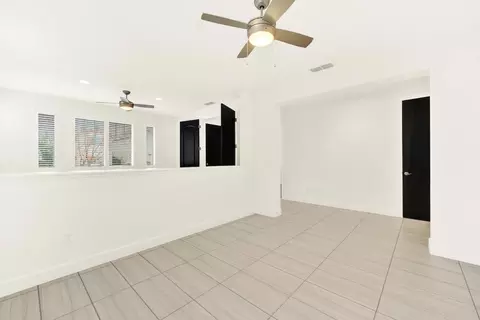 Living - 953 Kennedy Dr, Winters, CA 95694 photo 8 of 9