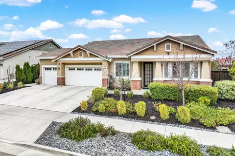 Exterior - 953 Kennedy Dr, Winters, CA 95694 photo 4 of 17