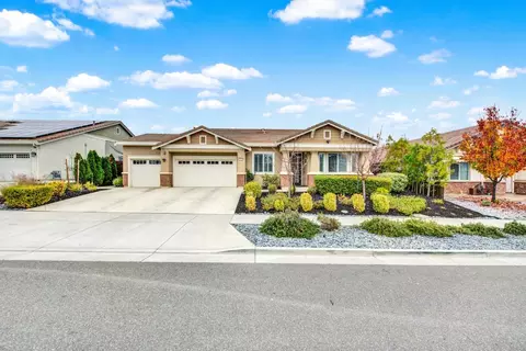 Exterior - 953 Kennedy Dr, Winters, CA 95694 photo 6 of 17