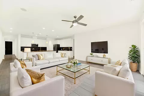 Living - 953 Kennedy Dr, Winters, CA 95694 photo 1 of 9