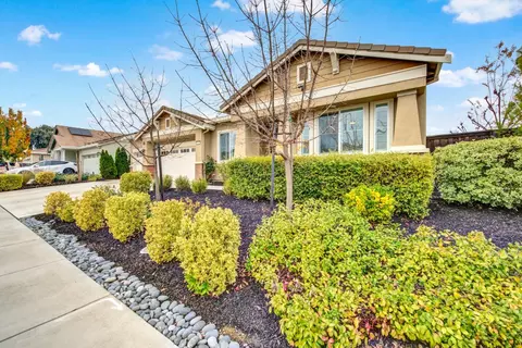 Exterior - 953 Kennedy Dr, Winters, CA 95694 photo 7 of 17