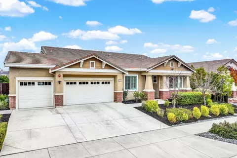 Exterior - 953 Kennedy Dr, Winters, CA 95694 photo 2 of 17