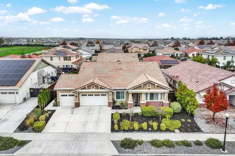View/Area - 953 Kennedy Dr, Winters, CA 95694 photo 1 of 4