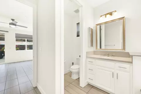 Entry Way - 953 Kennedy Dr, Winters, CA 95694 photo 2 of 3