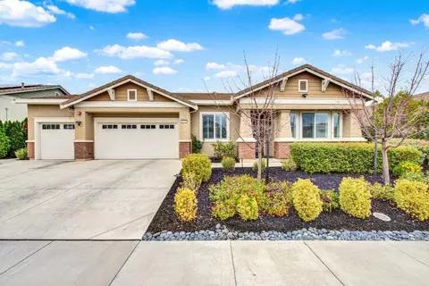 Exterior - 953 Kennedy Dr, Winters, CA 95694 photo 8 of 17