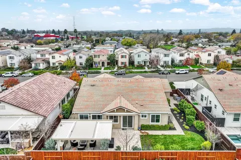 View/Area - 953 Kennedy Dr, Winters, CA 95694 photo 3 of 4