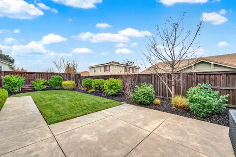 Exterior - 953 Kennedy Dr, Winters, CA 95694 photo 11 of 17