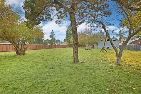 307 Joseph Rd, Manteca, CA 95336 photo 18