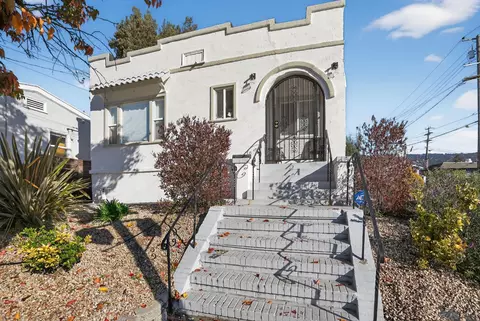 2734 Macarthur, Oakland, CA 94602