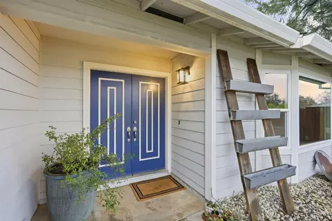 Entry Way - 5932 Angelo Dr, Loomis, CA 95650 photo 1 of 4