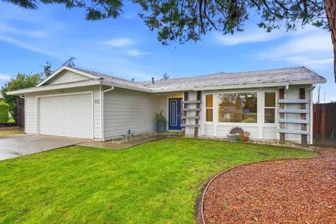 Exterior - 5932 Angelo Dr, Loomis, CA 95650 photo 2 of 8