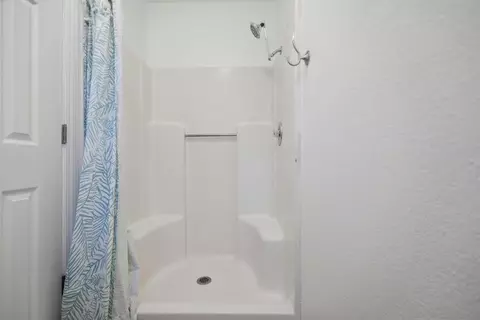 Bath - 5932 Angelo Dr, Loomis, CA 95650 photo 2 of 3