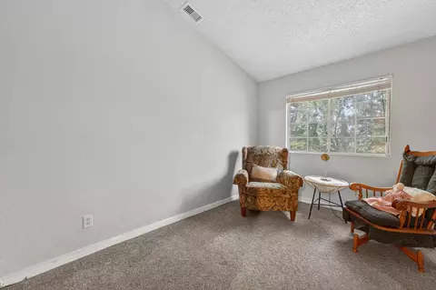 Bedroom - 7623 Roberta Ln, Antelope, CA 95843 photo 3 of 6