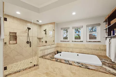 Bath - 1130 Vienna Dr, Lodi, CA 95242 photo 2 of 4