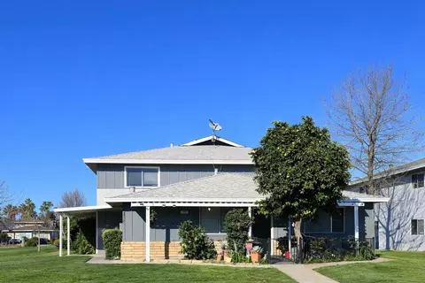 9025 El Cajon Way #4, Sacramento, CA 95826