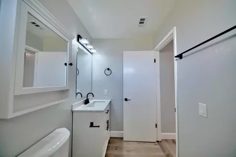 Bath - 5859 Central Ave, Newark, CA 94560 photo 8 of 15