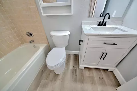 Bath - 5859 Central Ave, Newark, CA 94560 photo 6 of 15