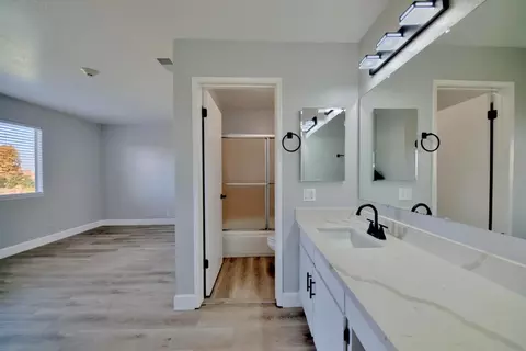 Bath - 5859 Central Ave, Newark, CA 94560 photo 13 of 15