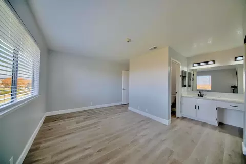 Bedroom - 5859 Central Ave, Newark, CA 94560 photo 5 of 7
