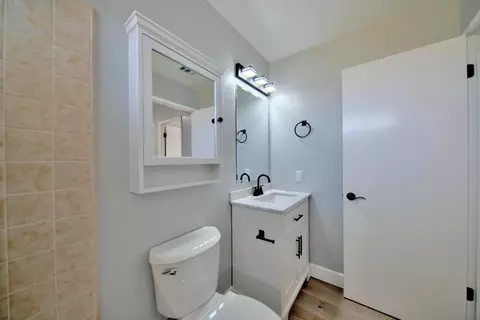 Bath - 5859 Central Ave, Newark, CA 94560 photo 7 of 15