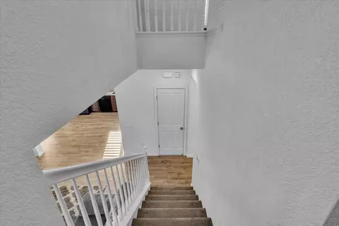 Entry Way - 2608 Greenleaf St, Manteca, CA 95337 photo 10 of 16