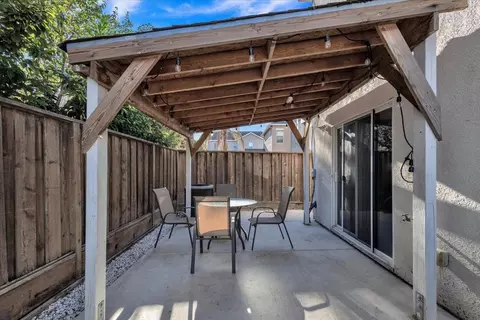 Exterior - 2608 Greenleaf St, Manteca, CA 95337 photo 4 of 4