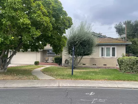 230 E Banbury Dr, Stockton, CA 95207