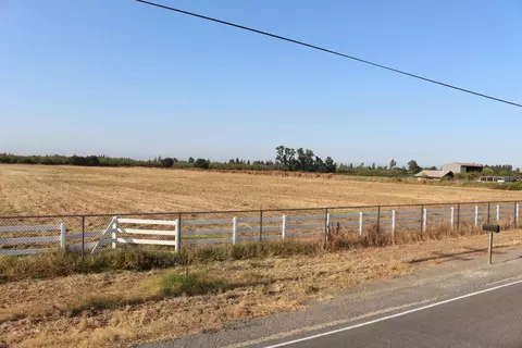 26304 E Mahon Ave, Escalon, CA 95366 photo 5