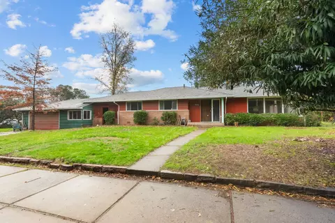 6750 Lakeview Dr, Carmichael, CA 95608 photo 1