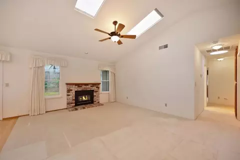 Living - 106 Rhoades Way, Folsom, CA 95630 photo 3 of 7