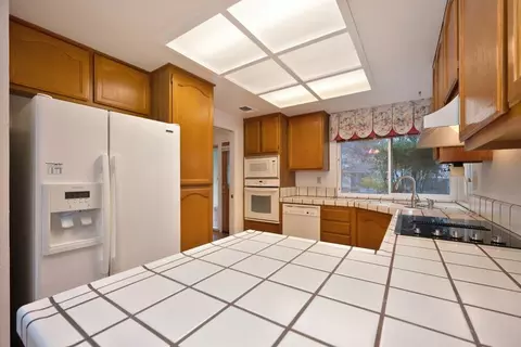 Kitchen - 106 Rhoades Way, Folsom, CA 95630 photo 1 of 8