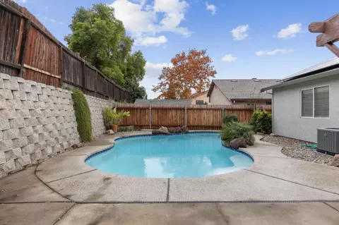 3625 Black Eagle Dr, Antelope, CA 95843 photo 2