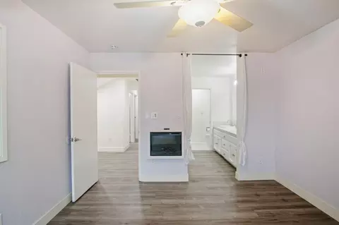 Bedroom - 817 E Orangeburg Ave #8, Modesto, CA 95350 photo 4 of 4