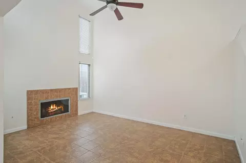 Living - 817 E Orangeburg Ave #8, Modesto, CA 95350 photo 1 of 2