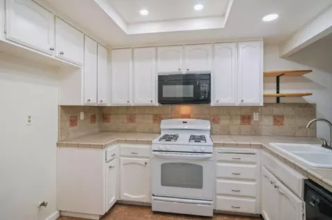 Kitchen - 817 E Orangeburg Ave #8, Modesto, CA 95350 photo 1 of 3