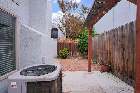 Exterior - 817 E Orangeburg Ave #8, Modesto, CA 95350 photo 7 of 7