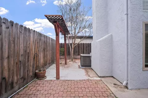 Exterior - 817 E Orangeburg Ave #8, Modesto, CA 95350 photo 4 of 7