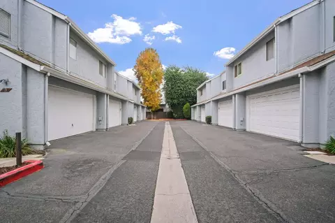 Exterior - 817 E Orangeburg Ave #8, Modesto, CA 95350 photo 2 of 7