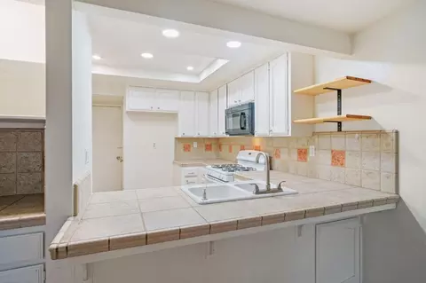 Kitchen - 817 E Orangeburg Ave #8, Modesto, CA 95350 photo 3 of 3