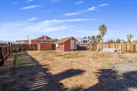 Exterior - 59460 Cielito Dr, Yucca Valley, CA 92284 photo 15 of 27